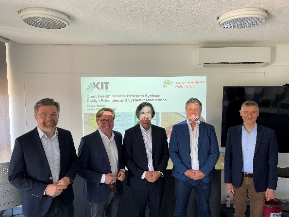 Successful PhD defense by Michael Gau
